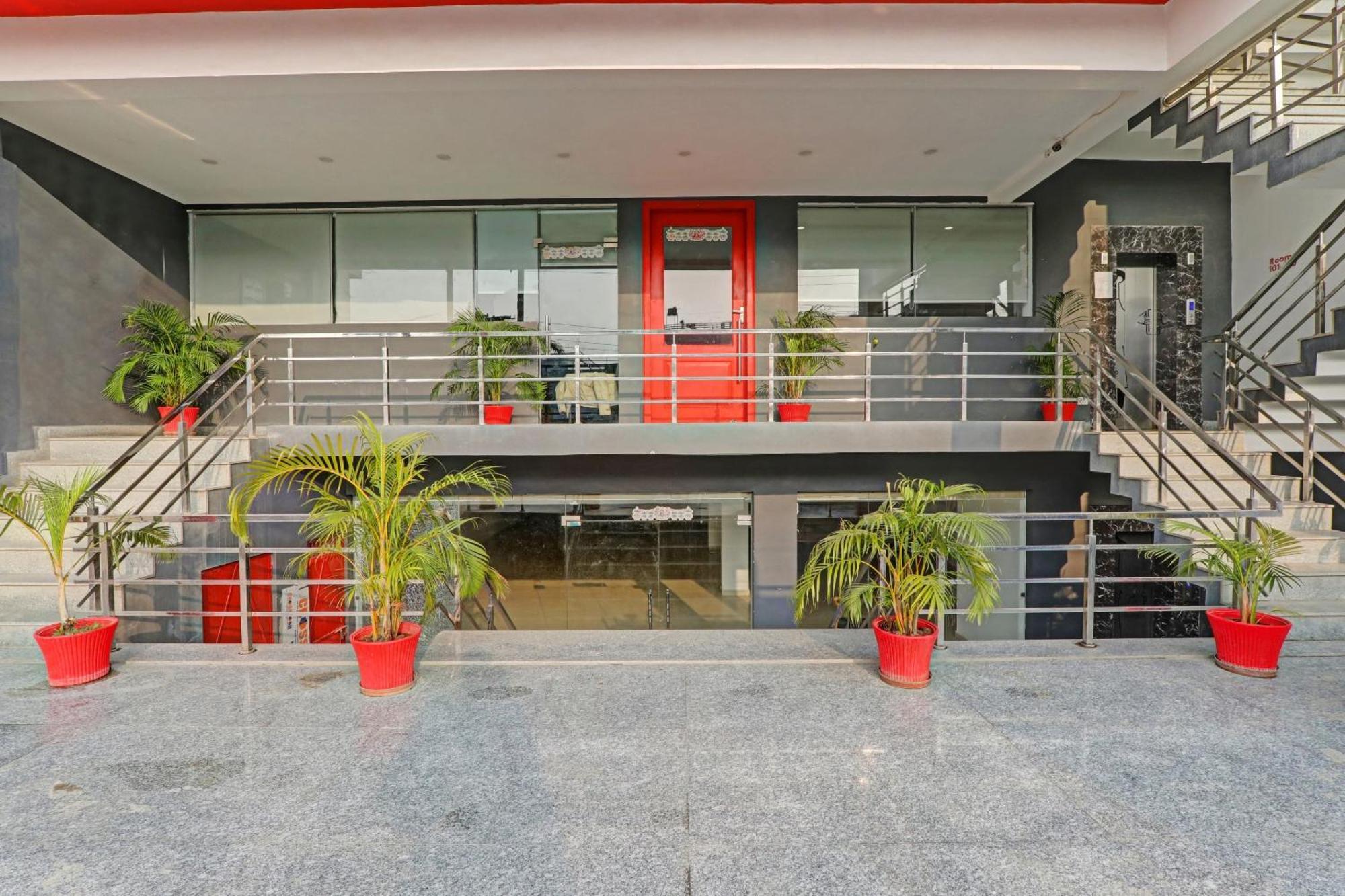 ホテル Townhouse The Shubham Bijnaur エクステリア 写真